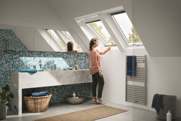Мансардное окно VELUX Дизайн GLU 0061B ручка снизу