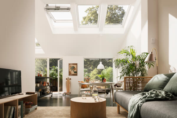 Мансардные окна VELUX WhiteLine Классика с дистанционным управлением